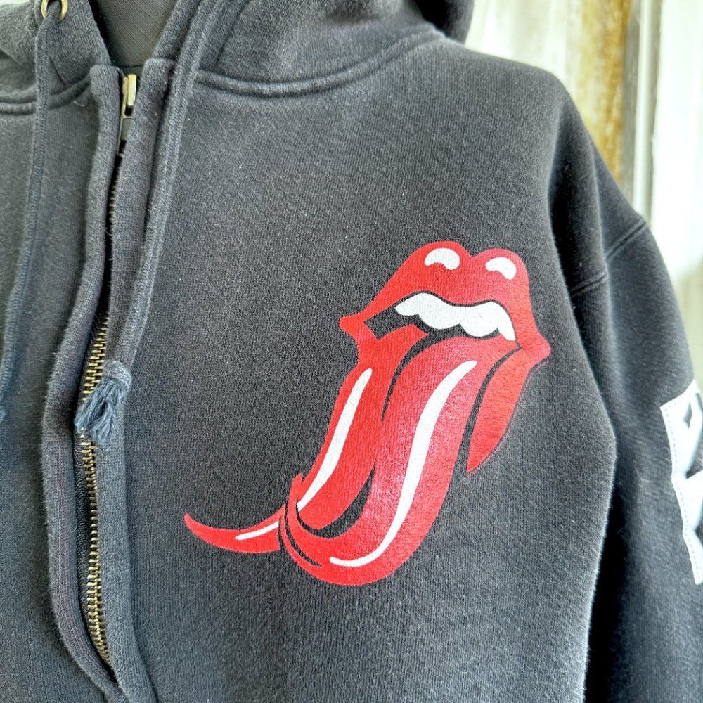 Vintage 2006 Rolling Stones Stage Crew Only Zip Hoodie - Picture 2 of 7